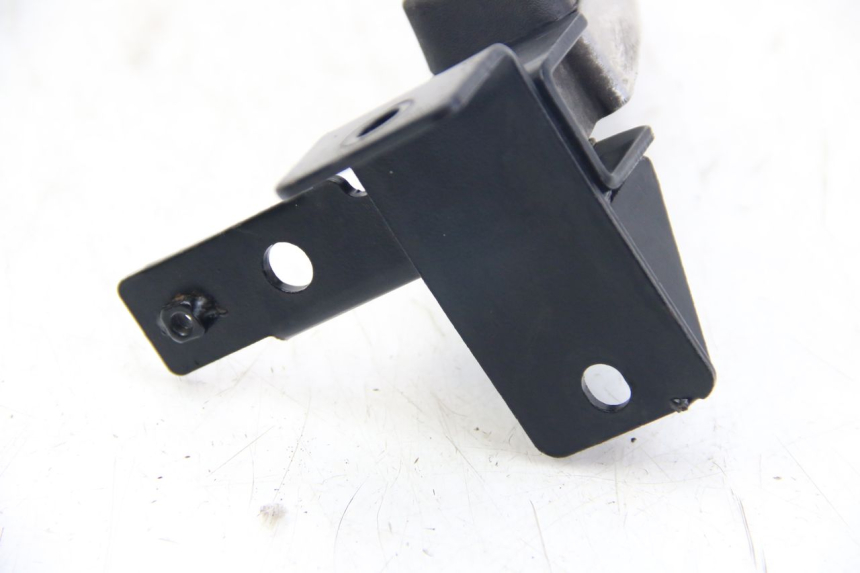 photo de LEFT REAR FOOTREST PEUGEOT CITYSTAR AIR 125 (2014 - 2017) - Zoom on usage condition