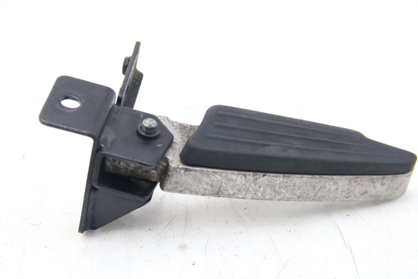 photo de LEFT REAR FOOTREST PEUGEOT CITYSTAR 125 (2011 - 2017) - Alternative perspective