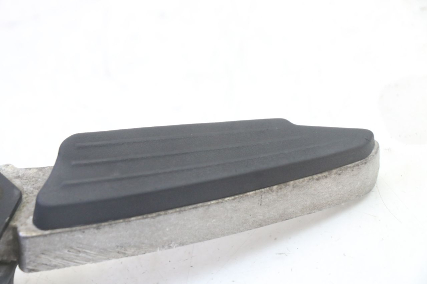 photo de LEFT REAR FOOTREST PEUGEOT CITYSTAR 50 (2013 - 2017) - Product overview