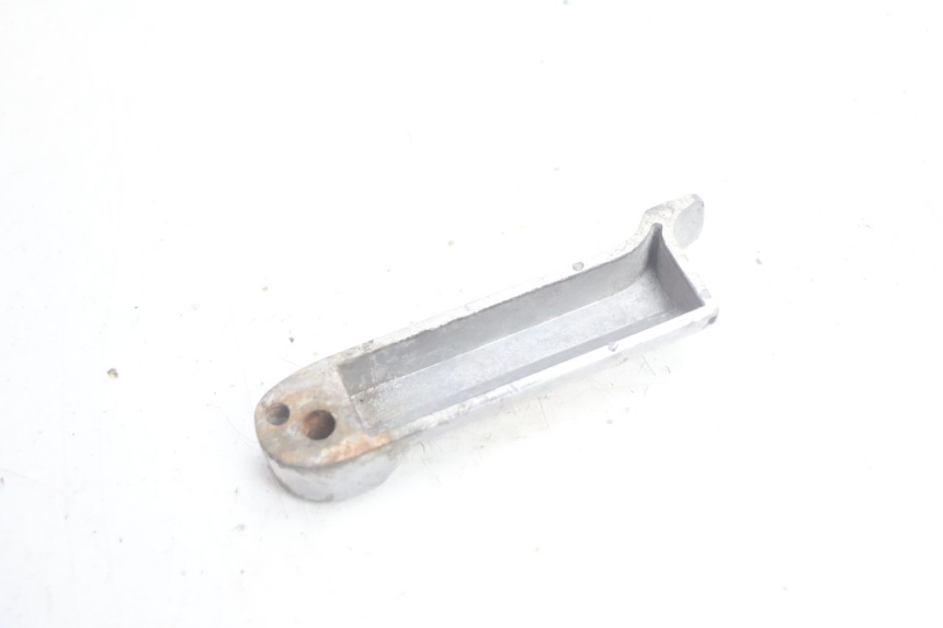 photo de REAR LEFT FOOTREST CF MOTO E-CHARM 125 (2005 - 2008) - Alternative perspective
