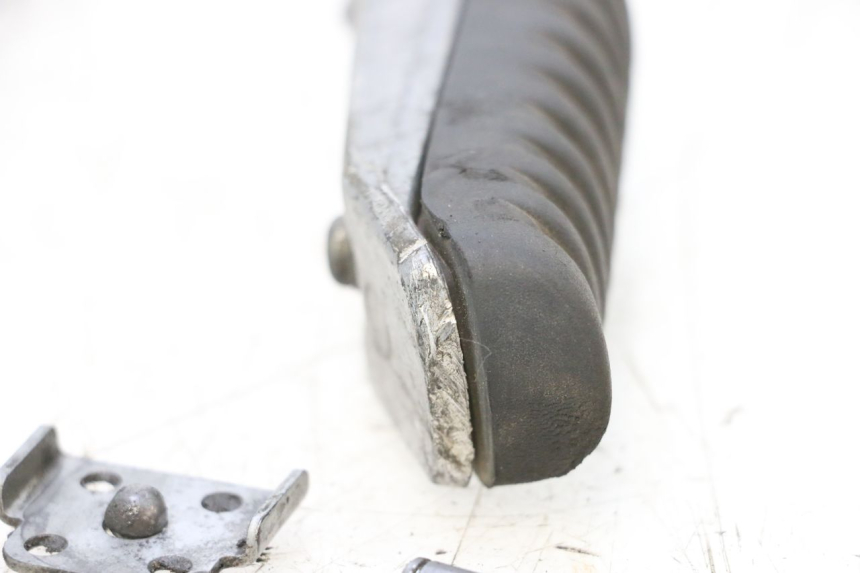 photo de REAR LEFT FOOTREST KAWASAKI ER-6 ER6 F ABS 650 (2012 - 2016) - Component detail