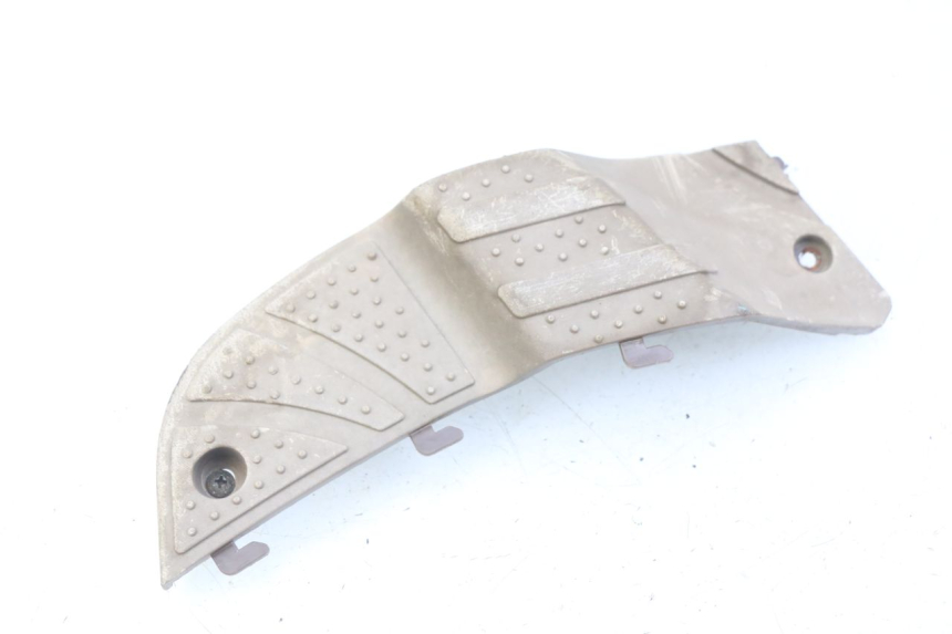 photo de LEFT REAR FOOTREST SYM FIDDLE 2 50 (2008 - 2013) - Alternative perspective