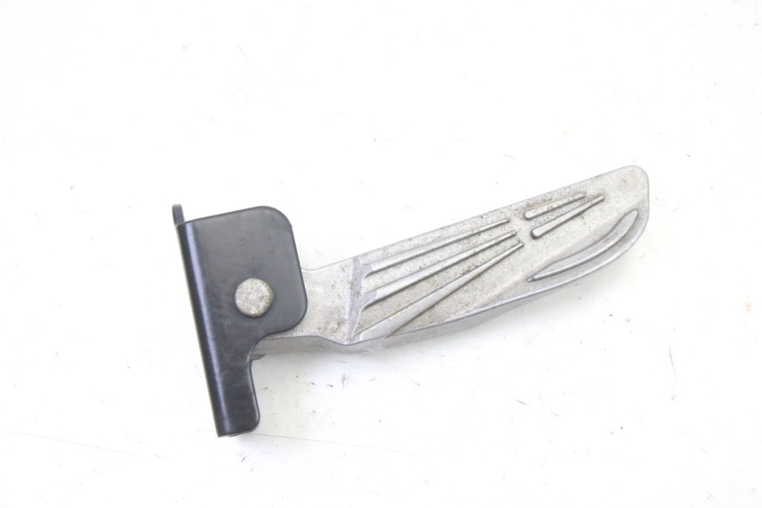 photo de REAR LEFT FOOTREST VENESI FLY RETRO 4T 50 (2020 - 2025) - Component detail