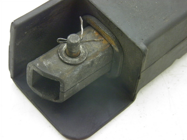 photo de REAR LEFT FOOTREST HONDA FES PANTHEON 125 (2003 - 2007) - Component detail