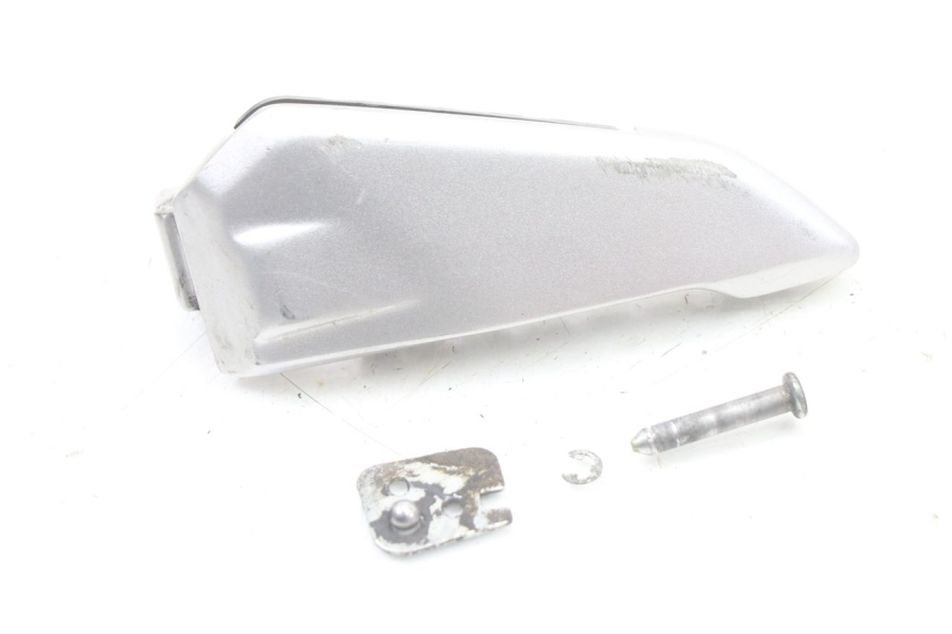 photo de REAR LEFT FOOTREST HONDA SH i 300 (2015 - 2020) - Component detail