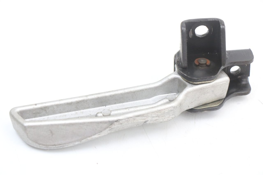 photo de LEFT REAR FOOTREST SYM JET 14 4T 50 (2018 - 2022) - Zoom on usage condition