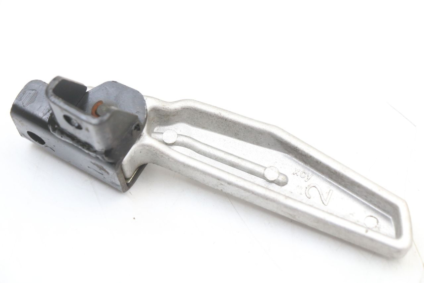 photo de LEFT REAR FOOTREST SYM JET 14 4T 50 (2018 - 2022) - Alternative perspective