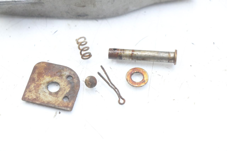 photo de REAR LEFT FOOTREST RIDE KALLIO 50 (2010 - 2019) - Zoom on usage condition