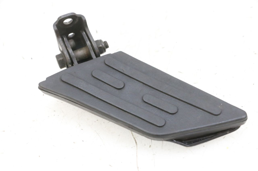 photo de LEFT REAR FOOTREST PEUGEOT KISBEE 4T 50 (2010 - 2017) - Main view