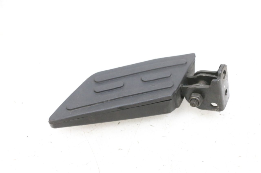 photo de LEFT REAR FOOTREST PEUGEOT KISBEE 4T 50 (2010 - 2017) - Product overview