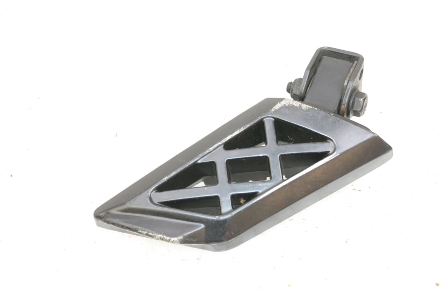 photo de LEFT REAR FOOTREST PEUGEOT KISBEE 4T 50 (2018 - 2022) - Technical close-up