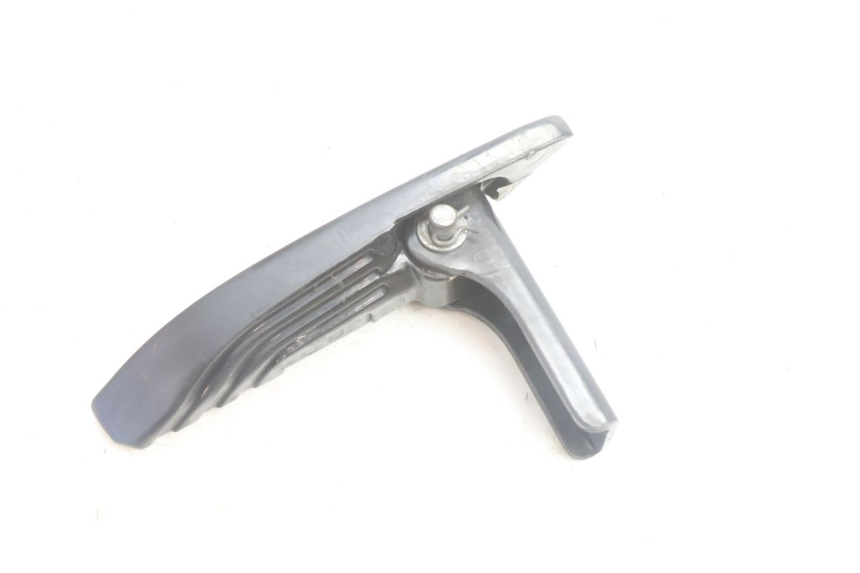 photo de REAR LEFT FOOTREST PIAGGIO LIBERTY IGET 4T 50 (2021 - 2025) - Component detail
