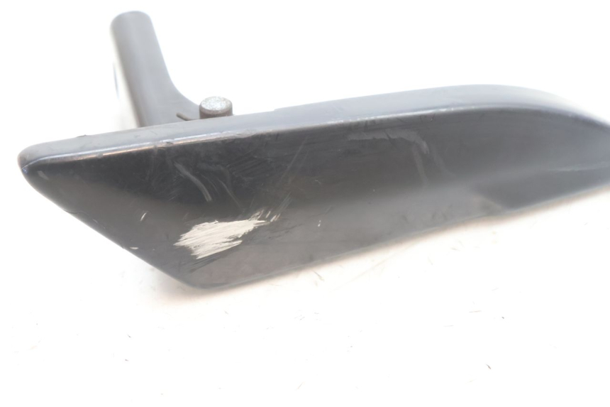 photo de REAR LEFT FOOTREST PIAGGIO LIBERTY IGET 4T 50 (2021 - 2025) - Alternative perspective