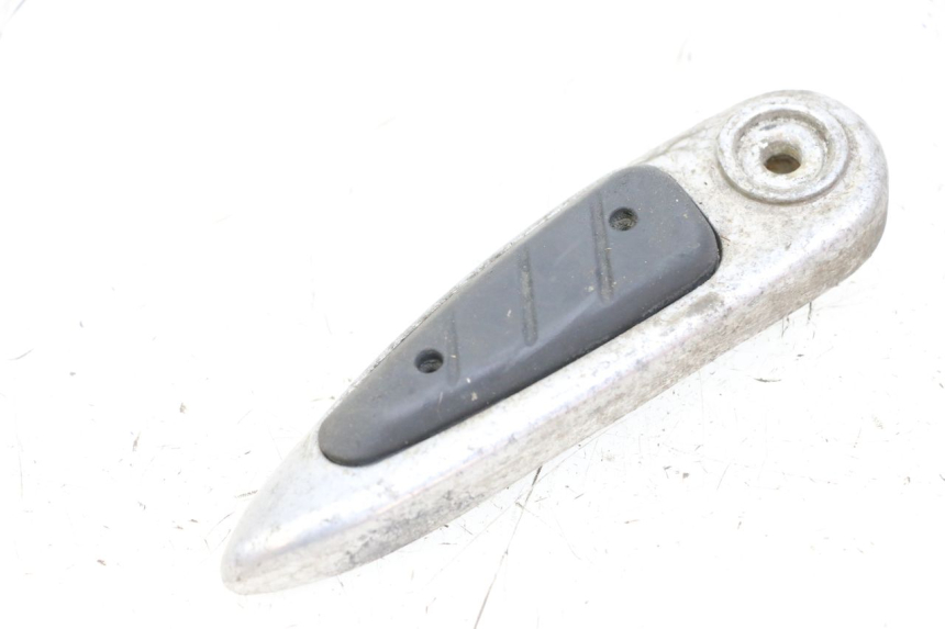photo de REAR LEFT FOOTREST PIAGGIO LIBERTY 125 (2009 - 2013) - Zoom on usage condition