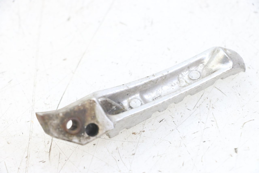 photo de REAR LEFT FOOTREST MBK X-LIMIT XLIMIT 50 (2007 - 2012) - Zoom on usage condition