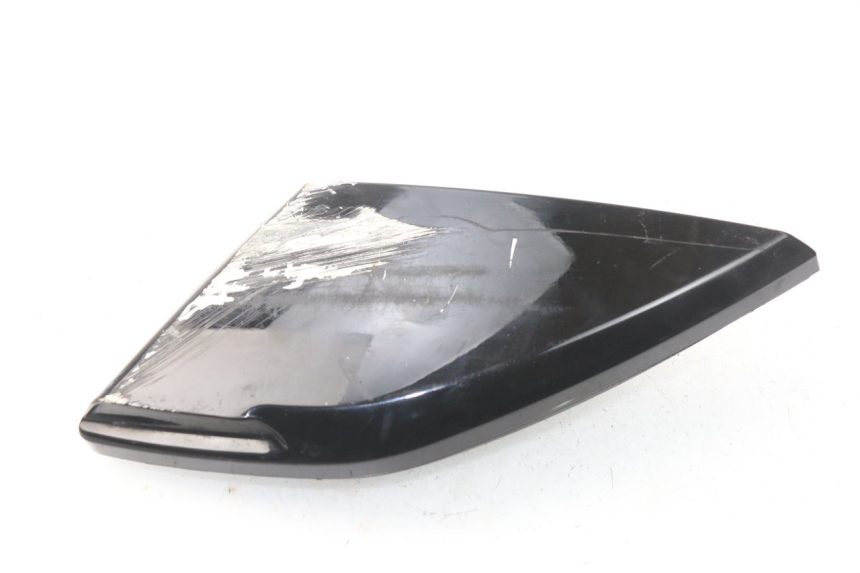 photo de REAR LEFT FOOTREST PEUGEOT METROPOLIS 400 (2017 - 2020) - Alternative perspective