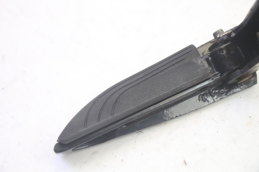 photo de REAR LEFT FOOTREST PIAGGIO MP3 HPE 350 (2018 - 2020) - Component detail