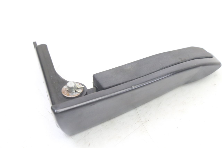 photo de REAR LEFT FOOTREST PIAGGIO MP3 500 (2014 - 2017) - Alternative perspective