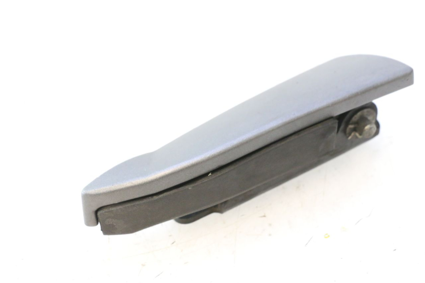 photo de REAR LEFT FOOTREST PIAGGIO MP3 500 (2016 - 2018) - Fixing points details
