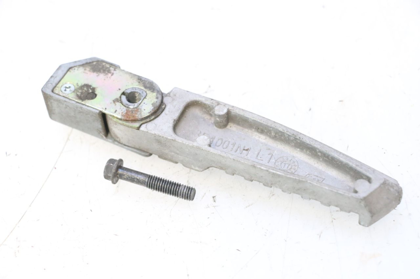 photo de REAR LEFT FOOTREST KYMCO LIKE 4T 50 (2019 - 2025) - Technical close-up