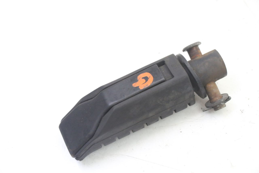 photo de REAR LEFT FOOTREST HONDA NTV DEAUVILLE ABS 700 (2007 - 2016) - Alternative perspective