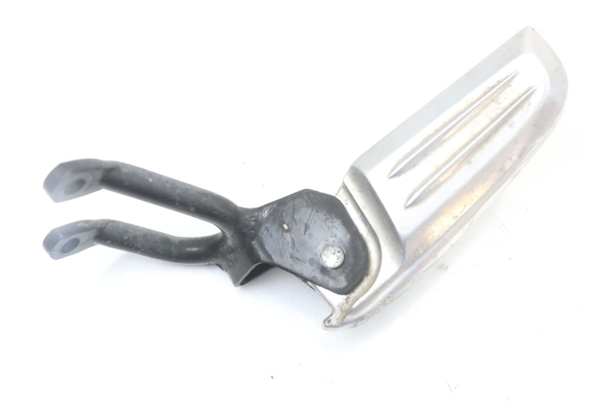 photo de REAR LEFT FOOTREST HONDA PCX (JF47) 125 (2012 - 2013) - Zoom on usage condition