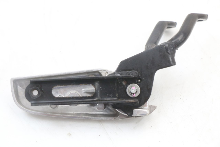 photo de REAR LEFT FOOTREST HONDA PCX (JF47) 125 (2012 - 2013) - Technical close-up