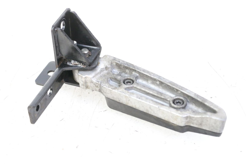 photo de LEFT REAR FOOTREST PEUGEOT CITYSTAR 125 (2011 - 2017) - Alternative perspective