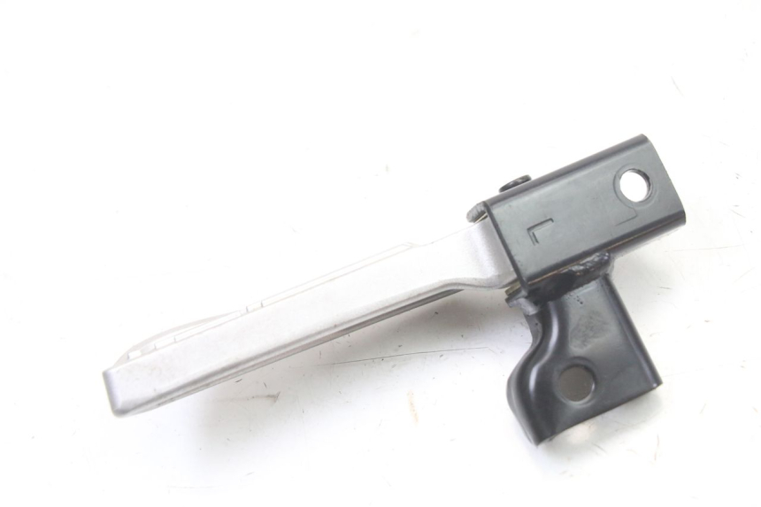 photo de REAR LEFT FOOTREST PEUGEOT TWEET 4T 50 (2023 - 2025) - Zoom on usage condition