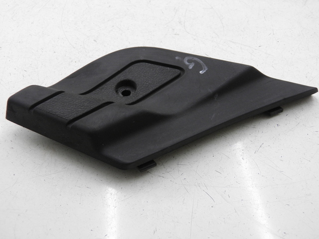 photo de REAR LEFT FOOTREST PIAGGIO X9 EVOLUTION 125 (2003 - 2007) - Alternative perspective