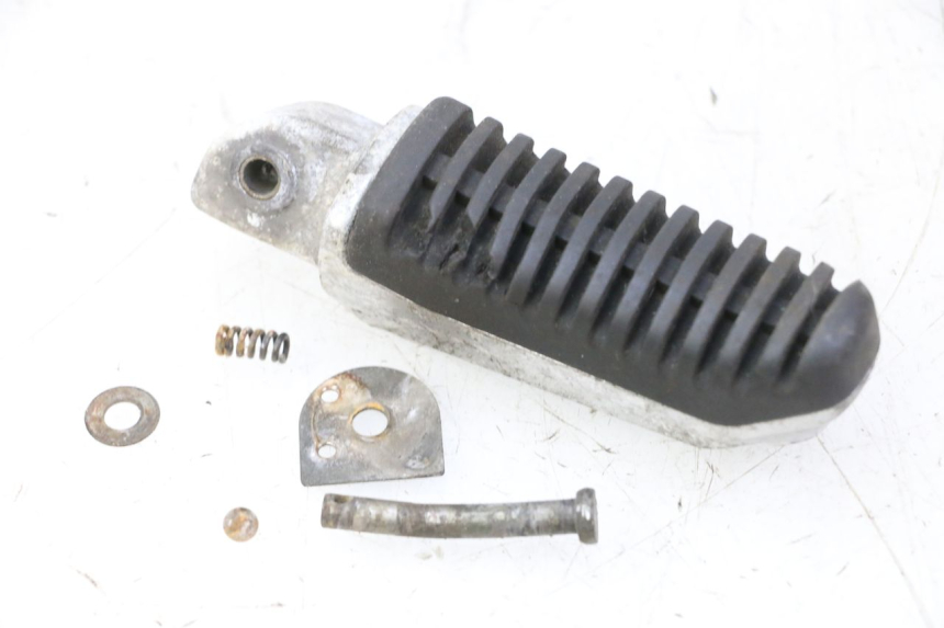 photo de REAR LEFT FOOTREST MAG POWER R-STREET 50 (2016 - 2025) - Main view