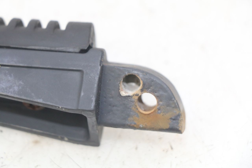 photo de LEFT REAR FOOTREST YAMASAKI RAPTOR 50 (2013 - 2018) - Component detail