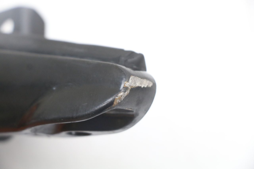 photo de REAR LEFT FOOTREST GILERA RUNNER SP 50 (2009 - 2017) - Technical close-up