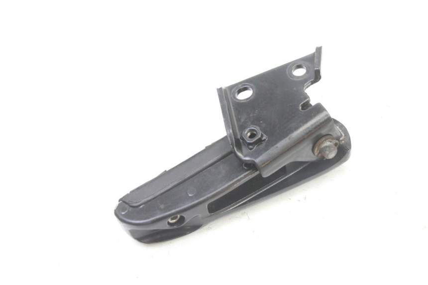 photo de REAR LEFT FOOTREST GILERA RUNNER SP 50 (2006 - 2008) - Technical close-up
