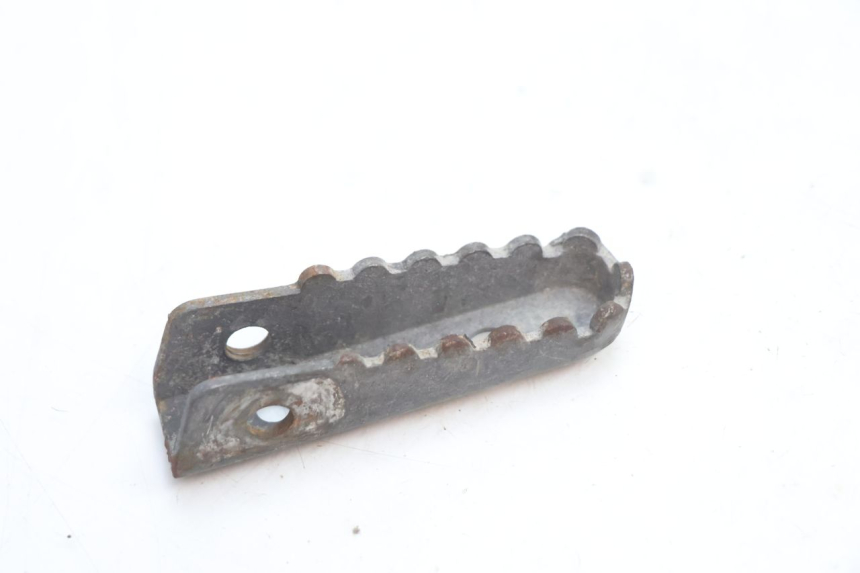 photo de REAR LEFT FOOTREST DERBI SENDA 50 (2003 - 2005) - Alternative perspective