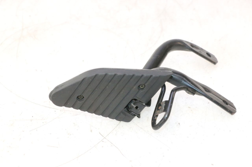 photo de REAR LEFT FOOTREST HONDA SH 125 (2001 - 2003) - Product overview