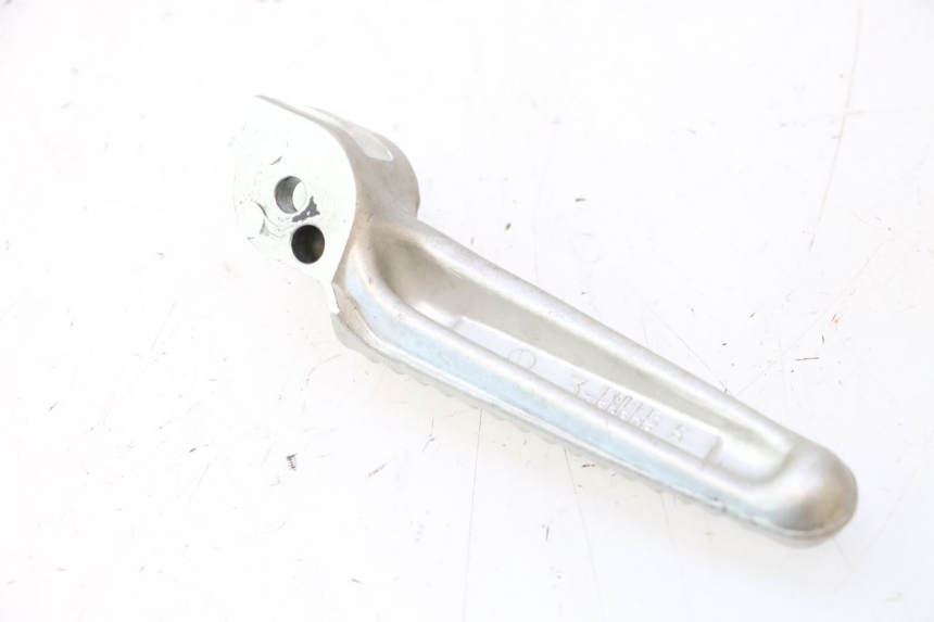 photo de REAR LEFT FOOTREST DUCATI SS IE DS CARENEE 1000 (2002 - 2006) - Zoom on usage condition
