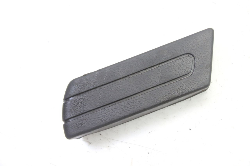 photo de REAR LEFT FOOTREST PIAGGIO SUPER LX 125 (2000 - 2003) - Main view