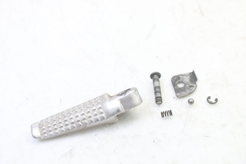 photo de REAR LEFT FOOTREST SUZUKI SV S 650 (2003 - 2009) - Main view