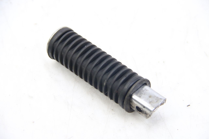 photo de LEFT REAR FOOTREST HONDA VT C SHADOW 125 (1999 - 2007) - Component detail