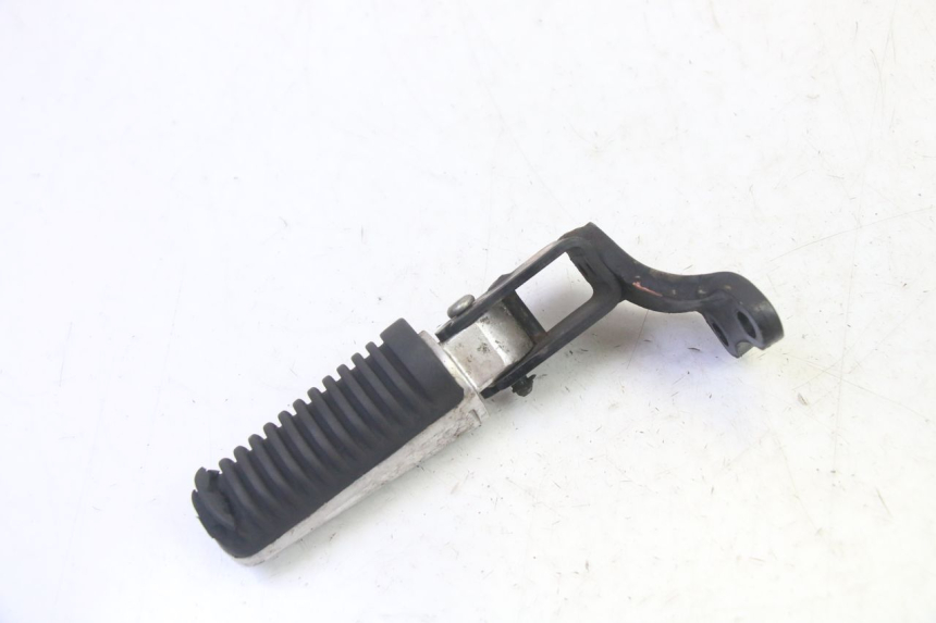 photo de REAR LEFT FOOTREST YAMAHA X-MAX XMAX 250 (2006 - 2009) - Main view