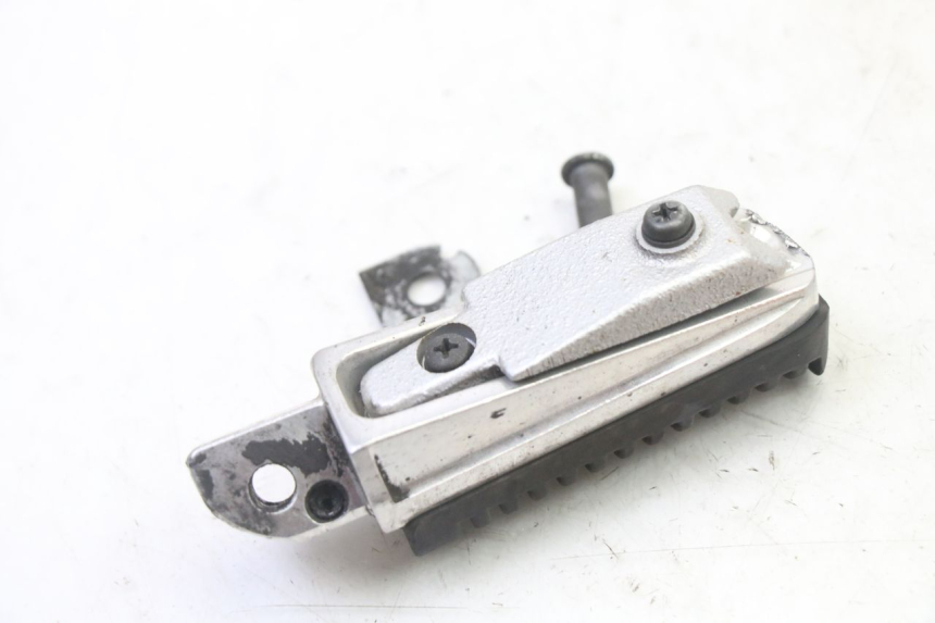 photo de REAR LEFT FOOTREST YAMAHA XJ6 ABS 600 (2008 - 2016) - Product overview