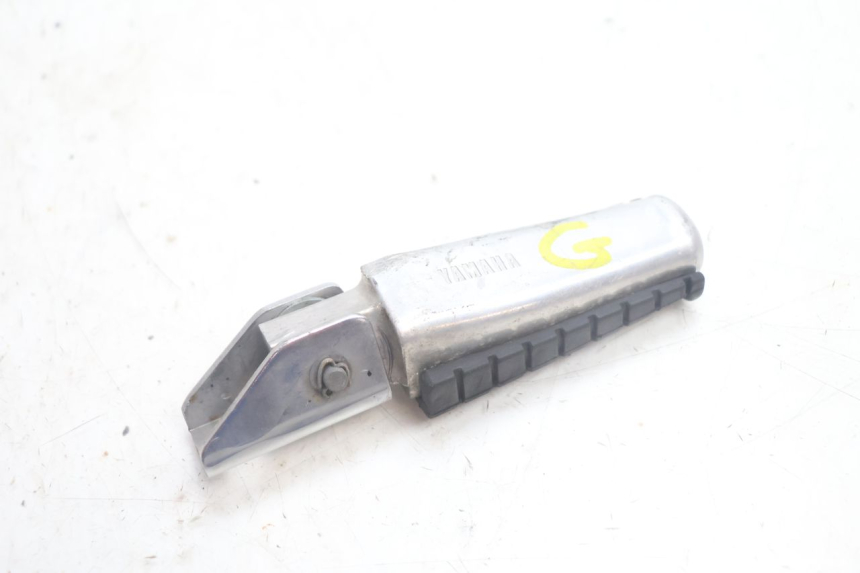 photo de REAR LEFT FOOTREST YAMAHA XV VIRAGO 535 (1988 - 2004) - Fixing points details