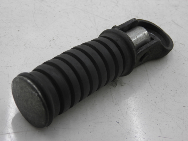 photo de REAR LEFT FOOTREST YAMAHA SR 125 (1982 - 2003) - Main view