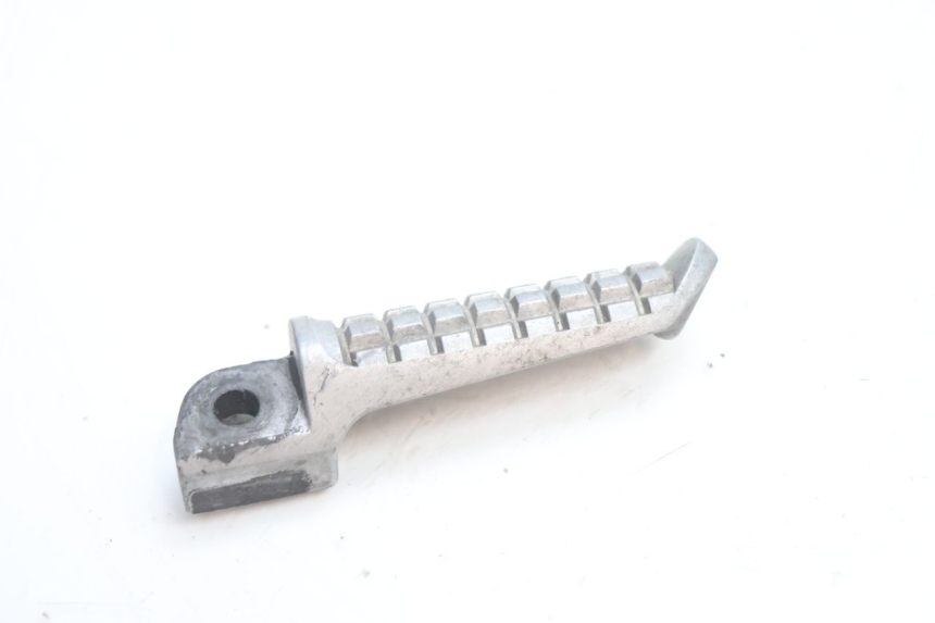 photo de REAR LEFT FOOTREST KAWASAKI ZX-6R ZX6R 600 (1995 - 1997) - Technical close-up