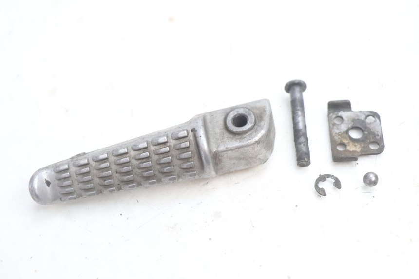 photo de REAR LEFT FOOTREST KAWASAKI ZX-6R ZX6R 600 (2000 - 2002) - Main view