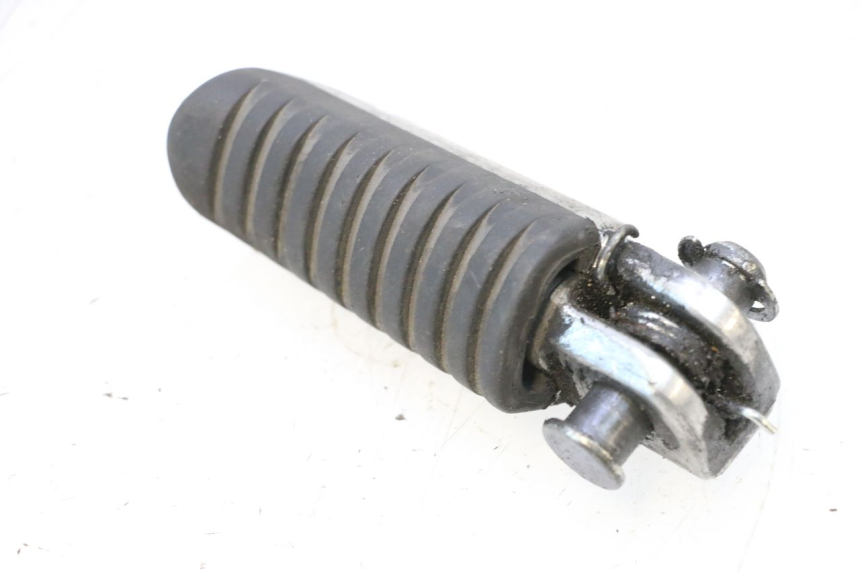 photo de RIGHT FRONT FOOTPEG KAWASAKI ER-6 ER6 F ABS 650 (2012 - 2016) - Technical close-up
