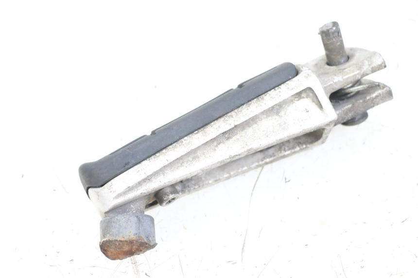 photo de FRONT RIGHT FOOTREST YAMAHA FJR ABS 1300 (2006 - 2012) - Alternative perspective