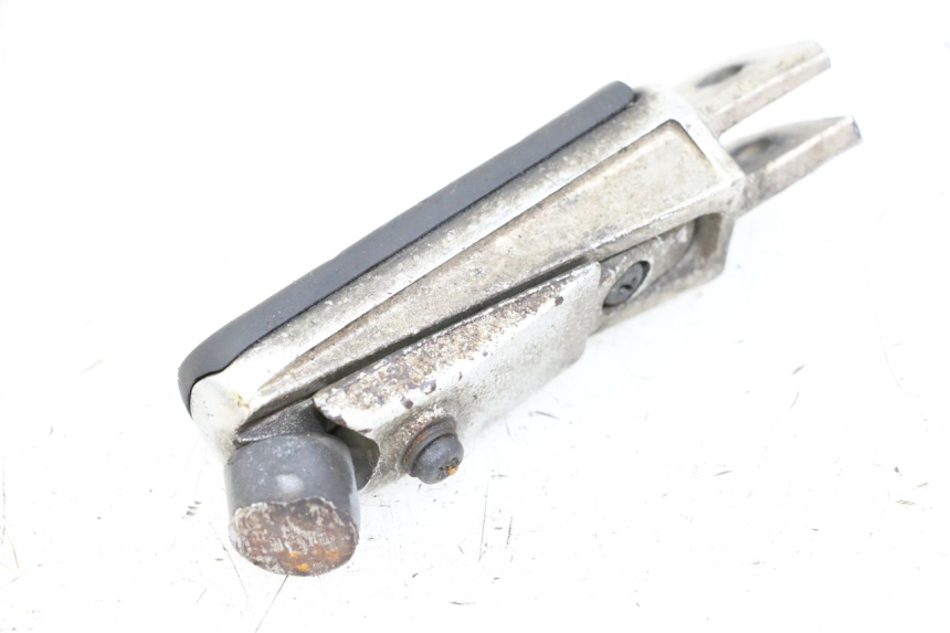 photo de FRONT RIGHT FOOTREST YAMAHA FJR ABS 1300 (2006 - 2012) - Zoom on usage condition