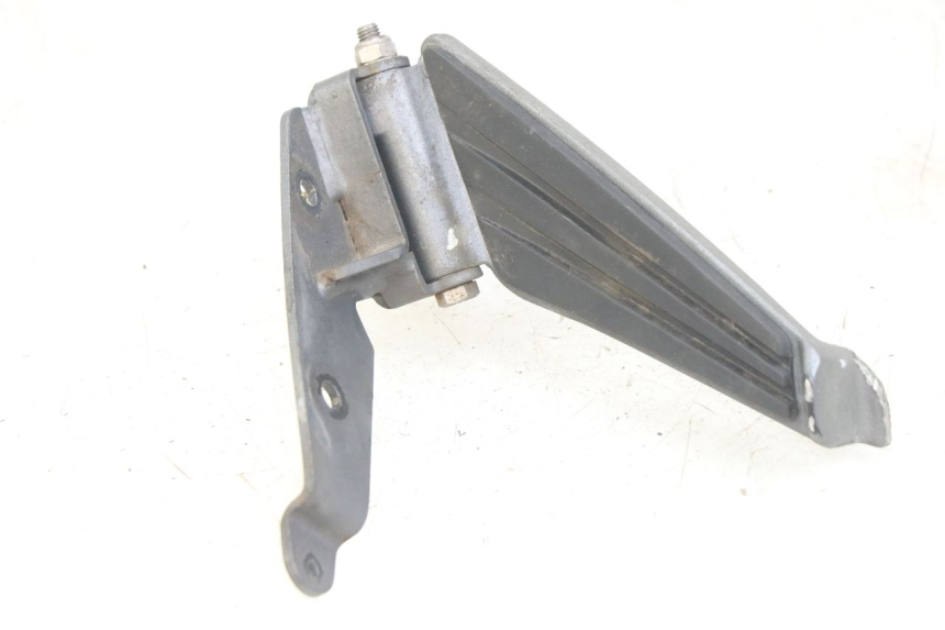 photo de FRONT RIGHT FOOTREST PEUGEOT GEOPOLIS RS 125 (2007 - 2009) - Product overview